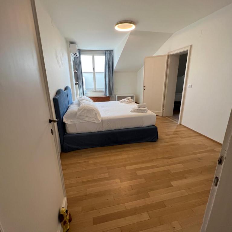 Attico Canal Grande a Palazzo Contarini Corfù - Three-Bedroom Apartment - 19