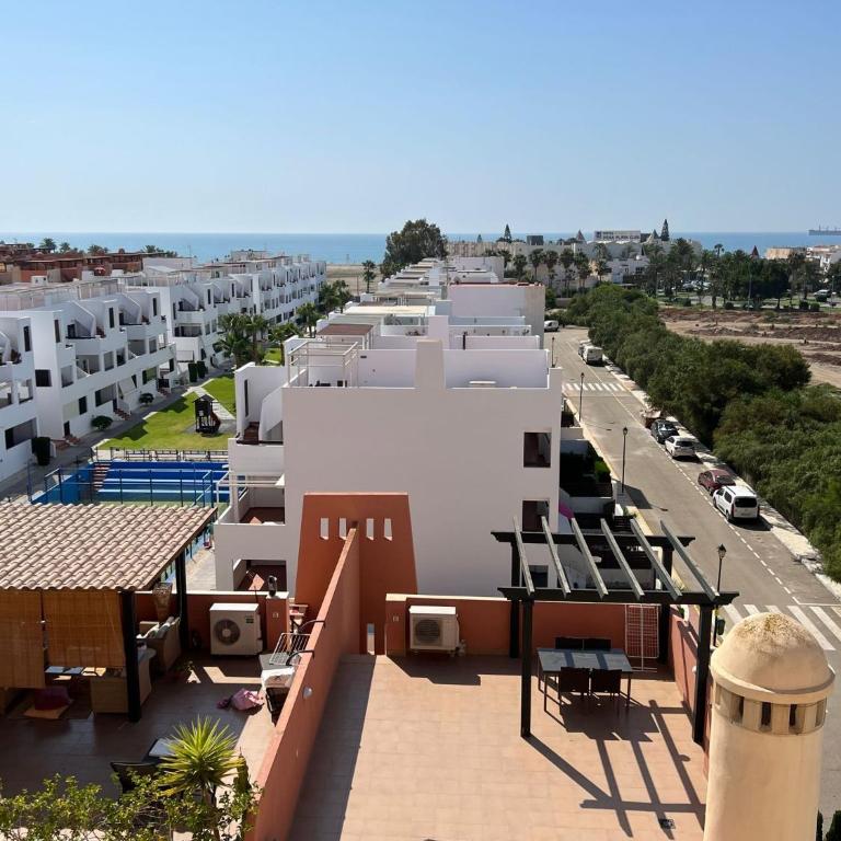 Ático con piscina privada vistas al mar. - Apartamento de 2 dormitorios - 14