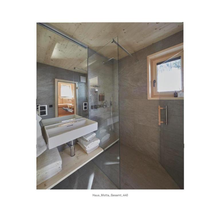 Haus Motta - Ferienhaus mit Dusche - 29