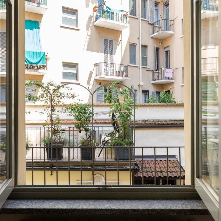 Canonica 32 - Arco della Pace - Monolocale Deluxe - 13