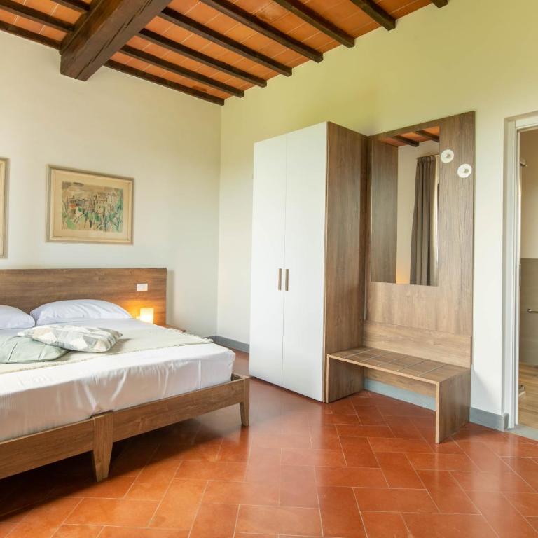 Podere La Quercia - Family Double Room - 9