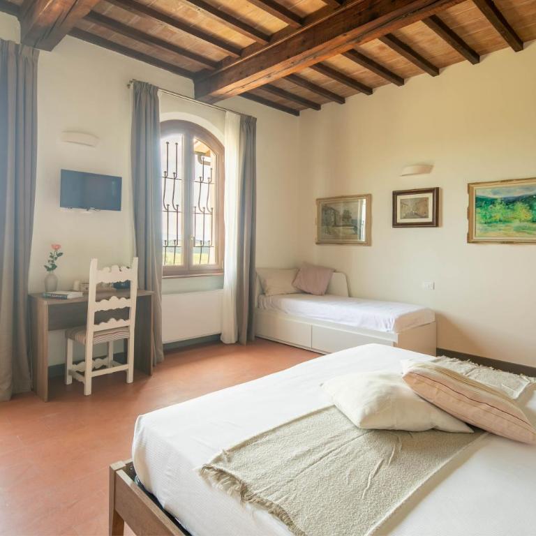 Podere La Quercia - Family Double Room - 13