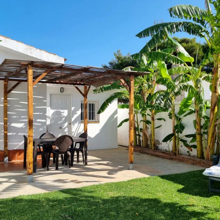 Apartamento privado con jardin, piscina elevada y bbq - Two-Bedroom House - 1