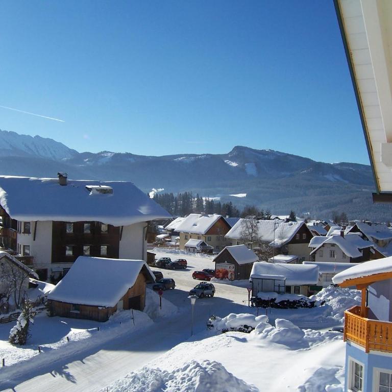 LANDHAUS JASMIN ausgezeichnet mit 4 Kristallen - FW Grimmingblick - Apartment mit Balkon - 32