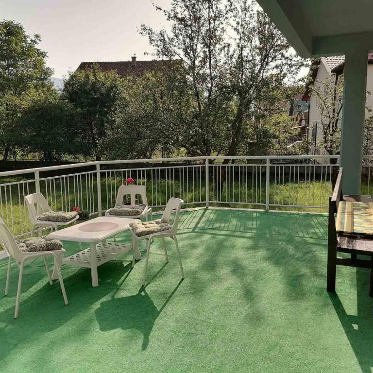 Villa Nora Garden - Three-Bedroom Villa - 8