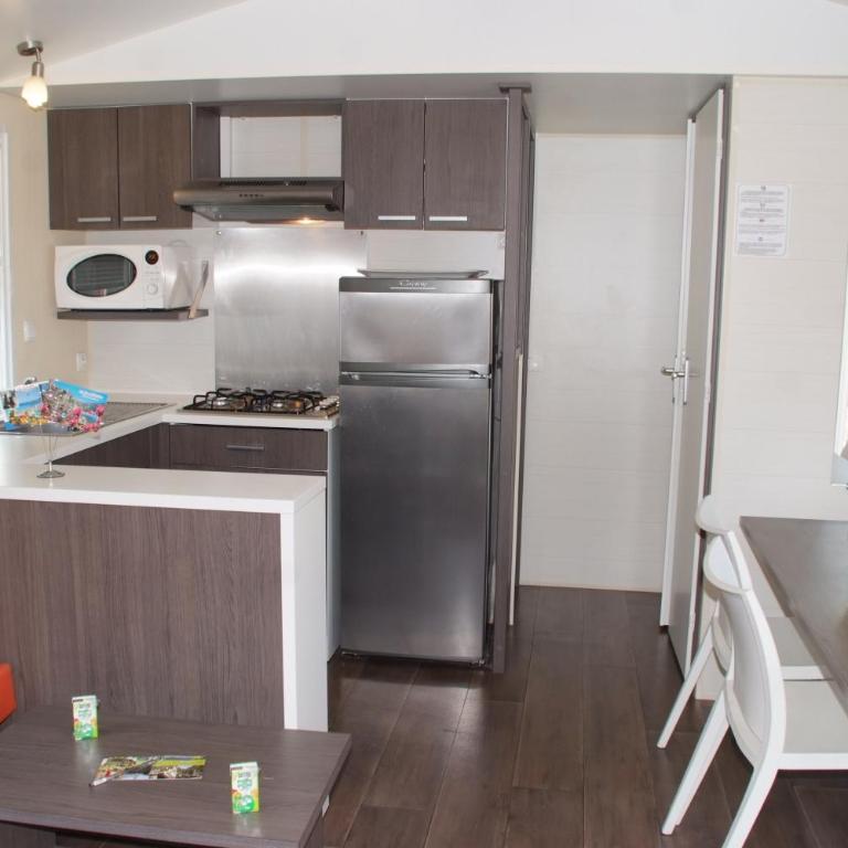 Hotel et Camping Les Rives du Loup - Mobile Home 3 Chambres Familial - 7