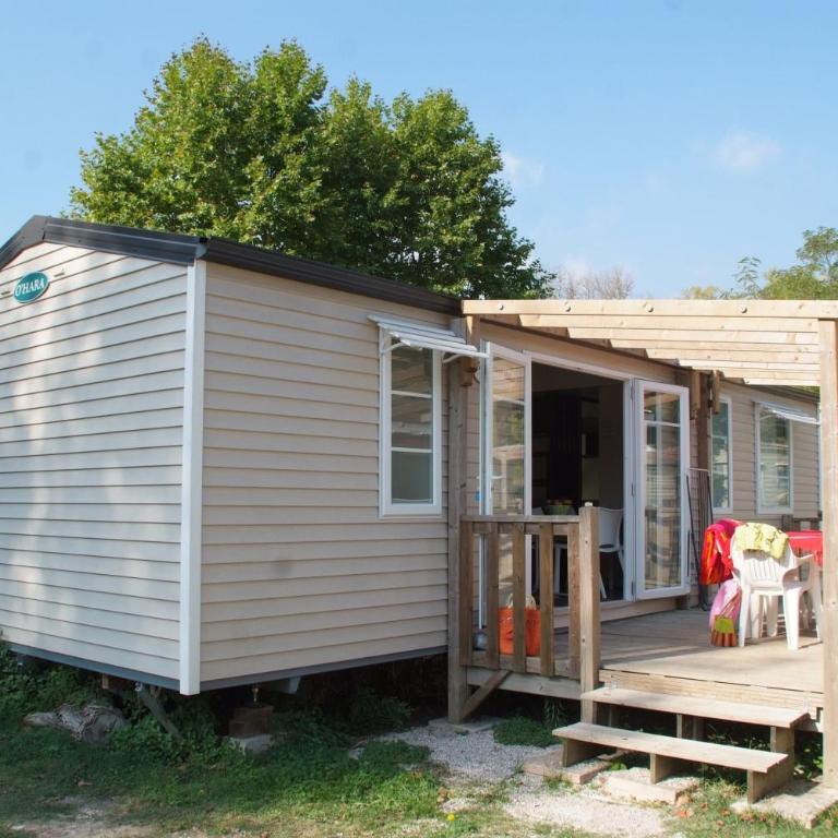 Hotel et Camping Les Rives du Loup - Mobile Home 3 Chambres Familial - 11