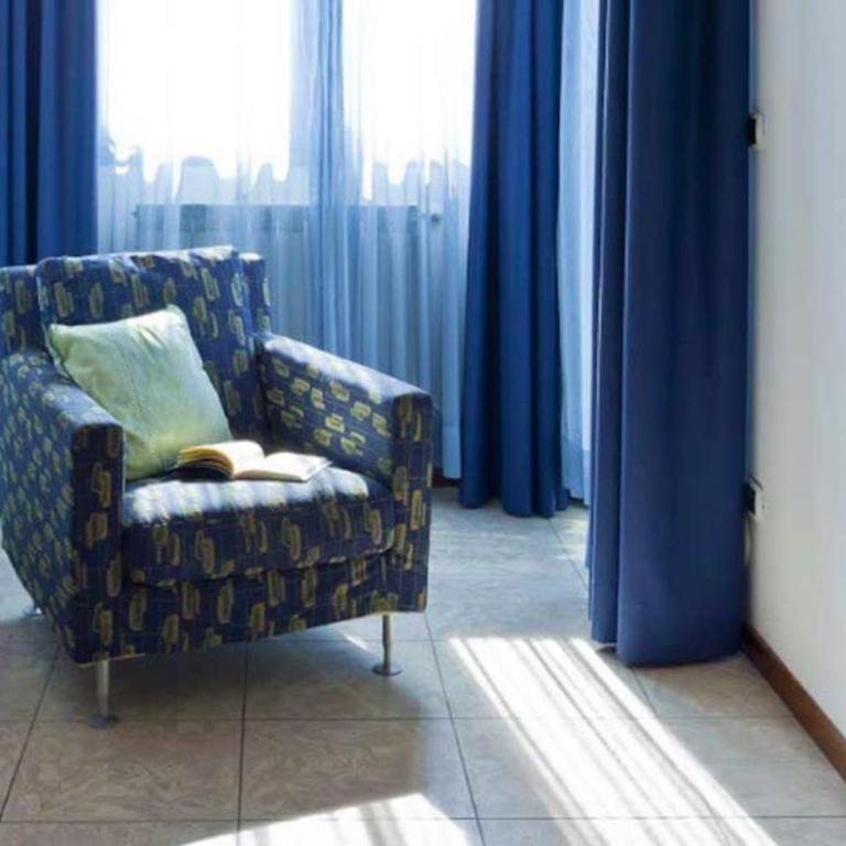 Piazza principale angolo con il Lungomare - Appartamento con 1 Camera da Letto - 2