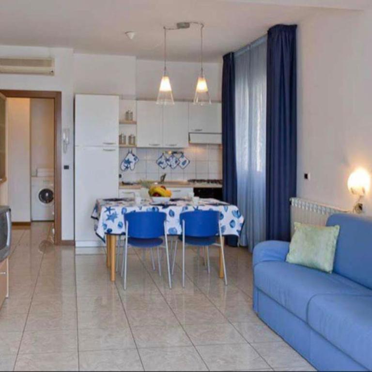 Piazza principale angolo con il Lungomare - Appartamento con 1 Camera da Letto - 3