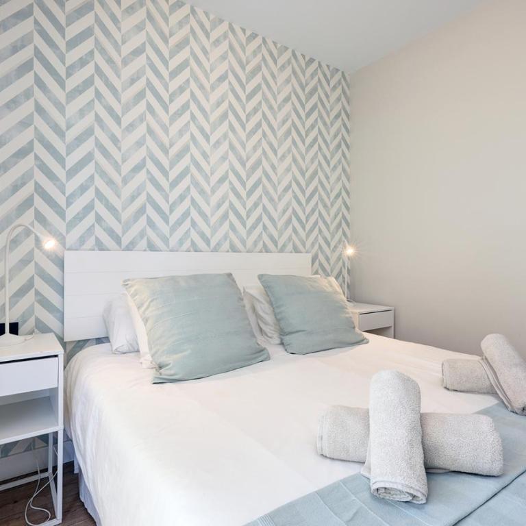 Stylish 2 Bedroom Apartment in Estepona Old Town - Two-Bedroom Apartment - 29