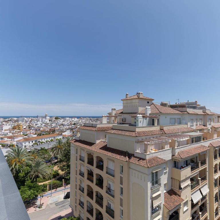 Stylish 2 Bedroom Apartment in Estepona Old Town - Two-Bedroom Apartment - 38