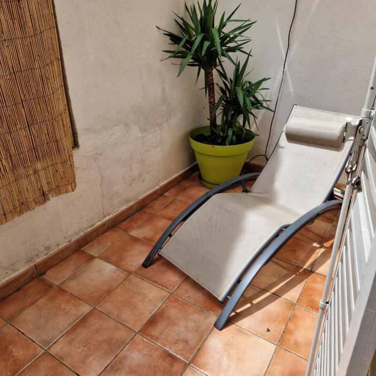 2 pièces dans le centre avec petite terrasse 3*** - Appartement 1 Chambre - 17