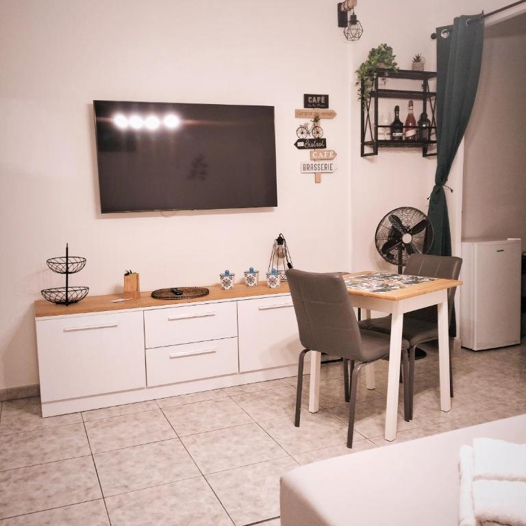 Petracca Guest House - Monolocale Deluxe - 9