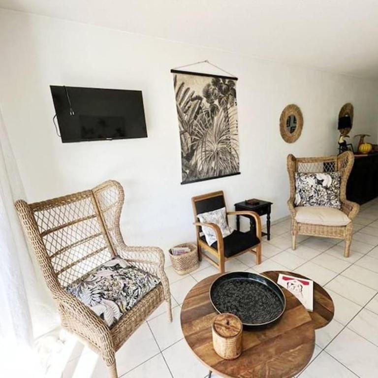Bel appartement 3 pièces climatisé 400m des plages - Apartamento de 2 dormitorios - 9