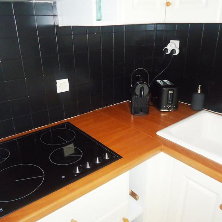 Bel appartement 3 pièces climatisé 400m des plages - Apartamento de 2 dormitorios - 10