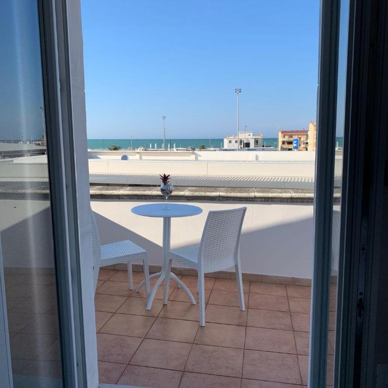 GiuMar - Double Room with Terrace - 11