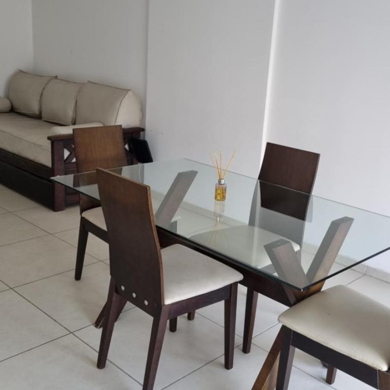 Hermoso departamento temporario en zona centro a metros de la terminal e importantes hospitales - Apartamento de 1 dormitorio - 1