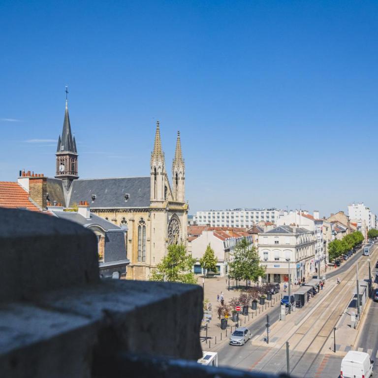 Blue Velvet Reims - Appartement avec Douche - 36