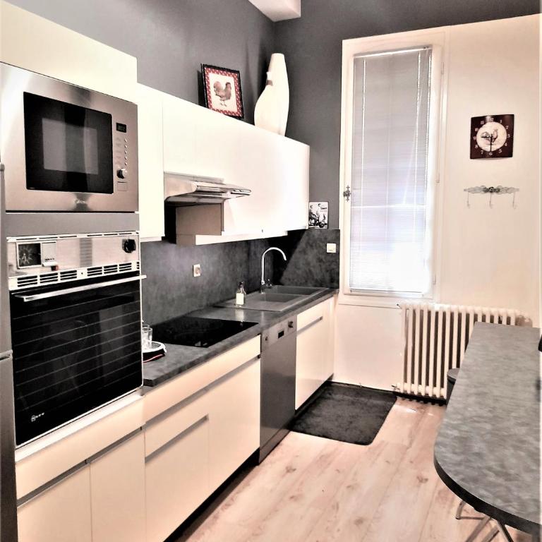 PIED A TERRE DE CHARME - 80 m2 - Hyper centre - Parking - Apartamento - 20