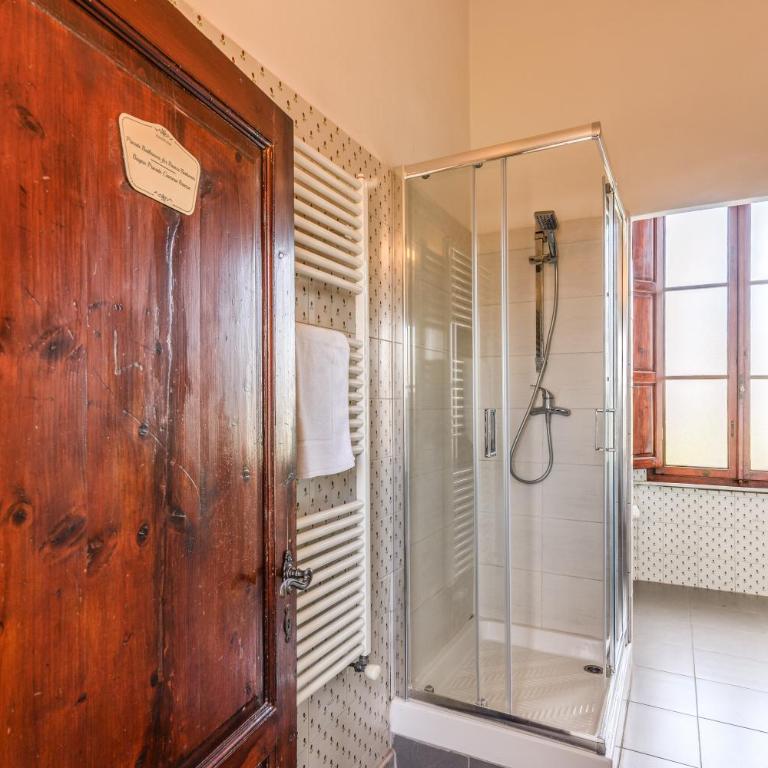 AwesHomeitaly - Villa Tower - Camera Matrimoniale con Bagno Privato Esterno - 15
