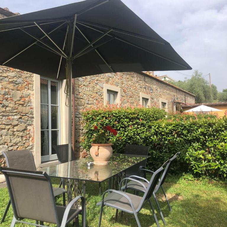 Tenuta Guinigi Antico Borgo di Matraia - Exclusive Holidays apartments & Pool - Appartamento Familiare con 2 Camere da Letto, Soppalco, Vista e Patio - 2