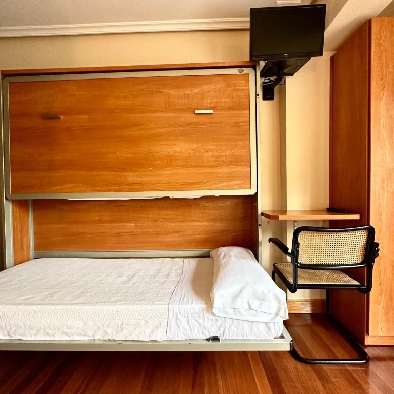 Pension Anoeta - Habitación Cuádruple con baño privado - 5