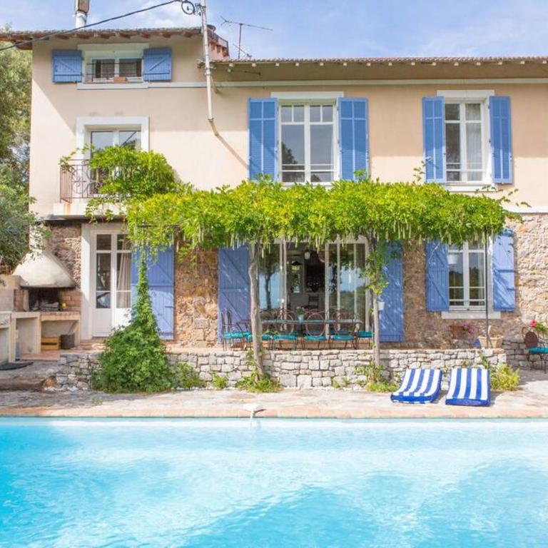 Villa Provençale avec 2 maisons d'amis ,piscine ,Jacuzzi ,vue mer - Villa - 3