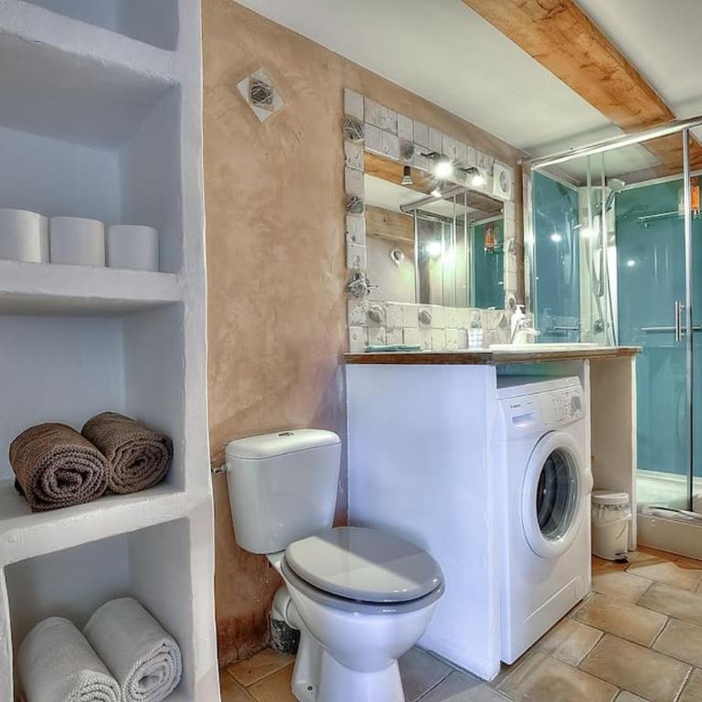 Villa Provençale avec 2 maisons d'amis ,piscine ,Jacuzzi ,vue mer - Villa - 25