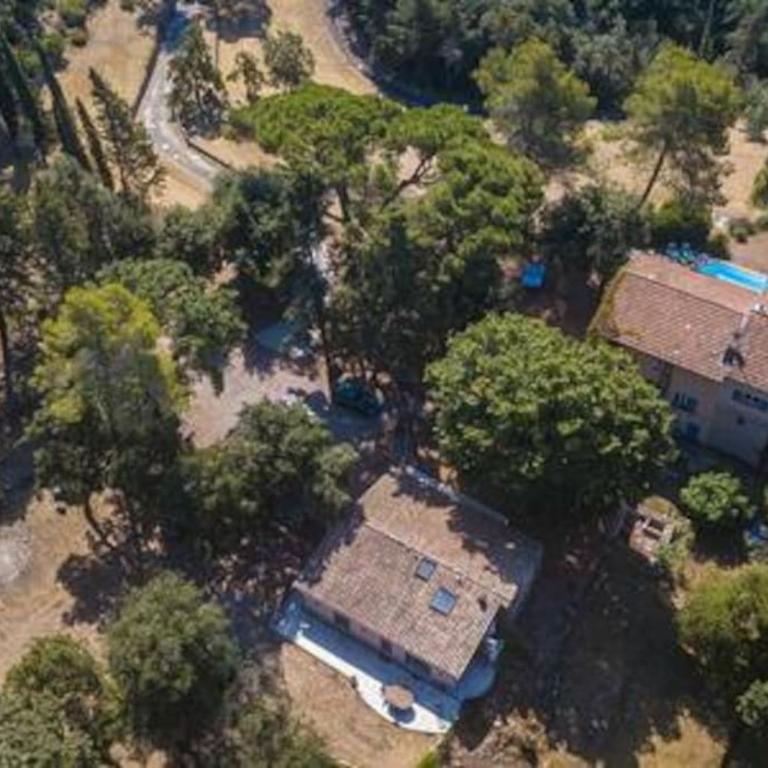 Villa Provençale avec 2 maisons d'amis ,piscine ,Jacuzzi ,vue mer - Villa - 13