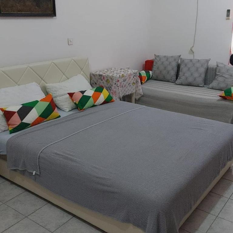 Apartmani Gordana - Apartment with Balcony - 4
