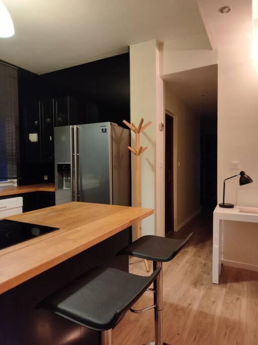 Coeur de ville - One-Bedroom Apartment - 10