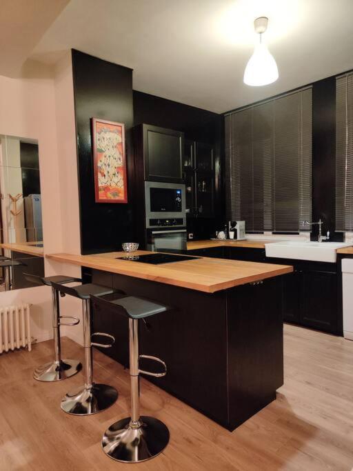 Coeur de ville - One-Bedroom Apartment - 9