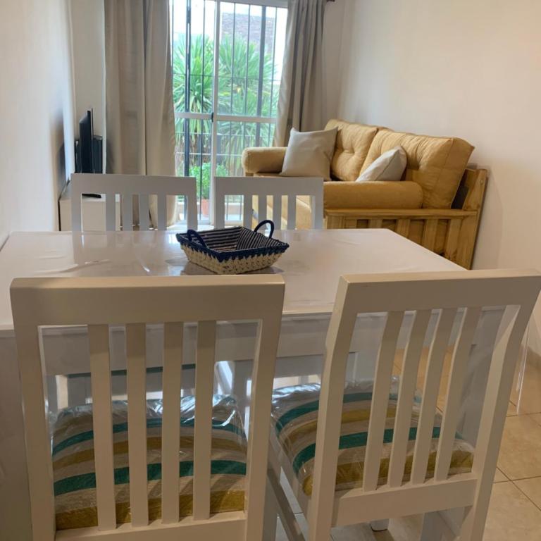 Depto Las Rosas - Apartamento con balcón - 1
