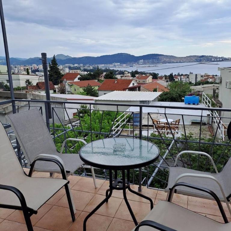 apartman ANAMI - Two-Bedroom Apartment - 2