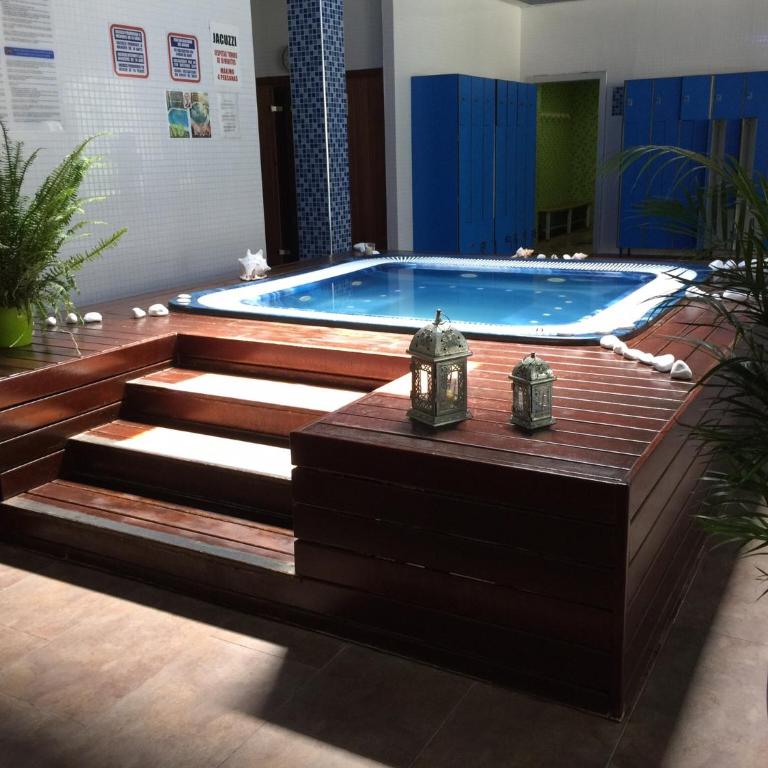 Saval Spa Aqquaria Family Complex - Apartamento con vistas a la piscina - 5