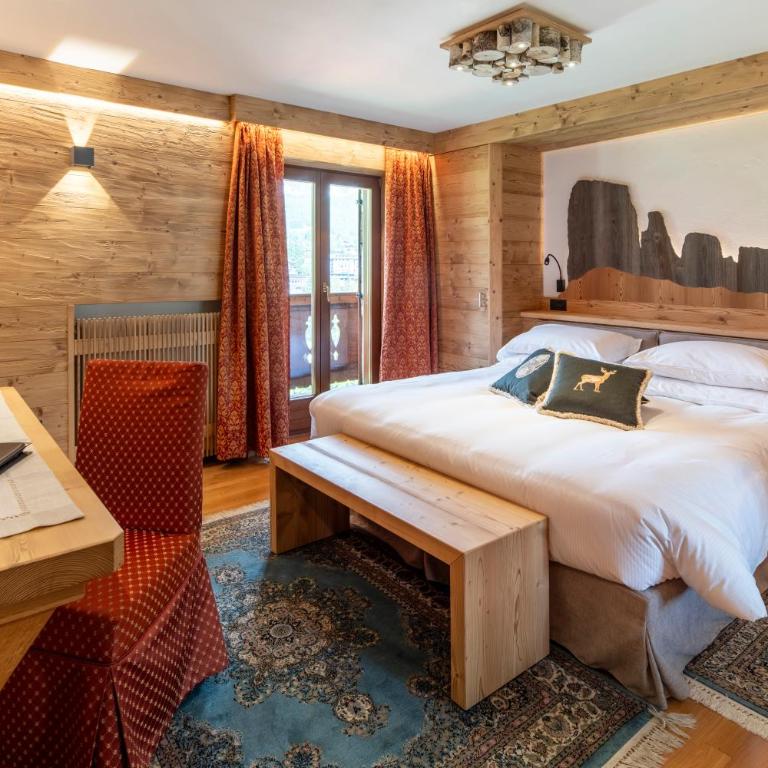 Hotel Columbia & Spa - Double or Twin Room Alpina with Balcony and View - 5
