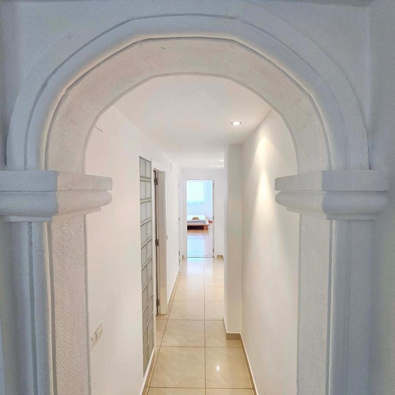 AMAZING ATTIC in City Center by SunCastle Apartamentos - Two-Bedroom Apartment - 9