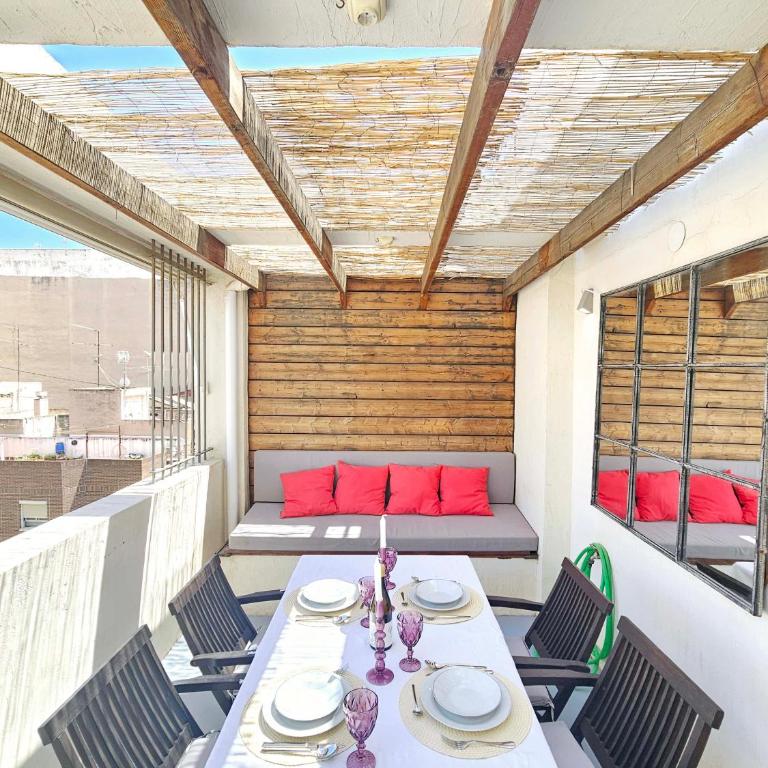AMAZING ATTIC in City Center by SunCastle Apartamentos - Two-Bedroom Apartment - 1