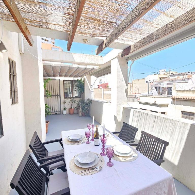 AMAZING ATTIC in City Center by SunCastle Apartamentos - Two-Bedroom Apartment - 5