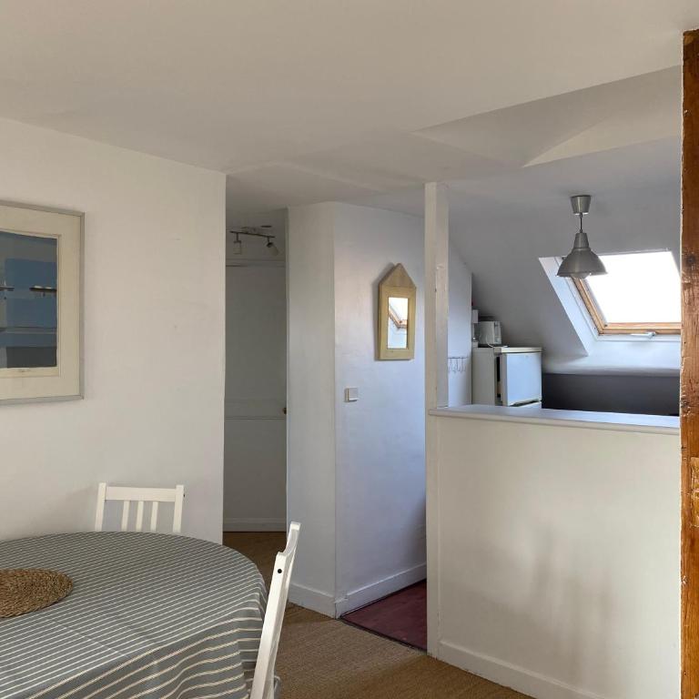 appartement Dinard hyper centre plage de l'Ecluse - Two-Bedroom Apartment - 13