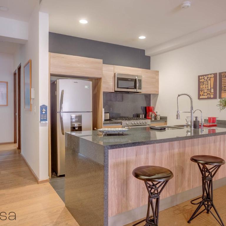 Private Balcony Infinity Pool & Rooftop in La Roma - Queretaro - Three-Bedroom Apartment - 22