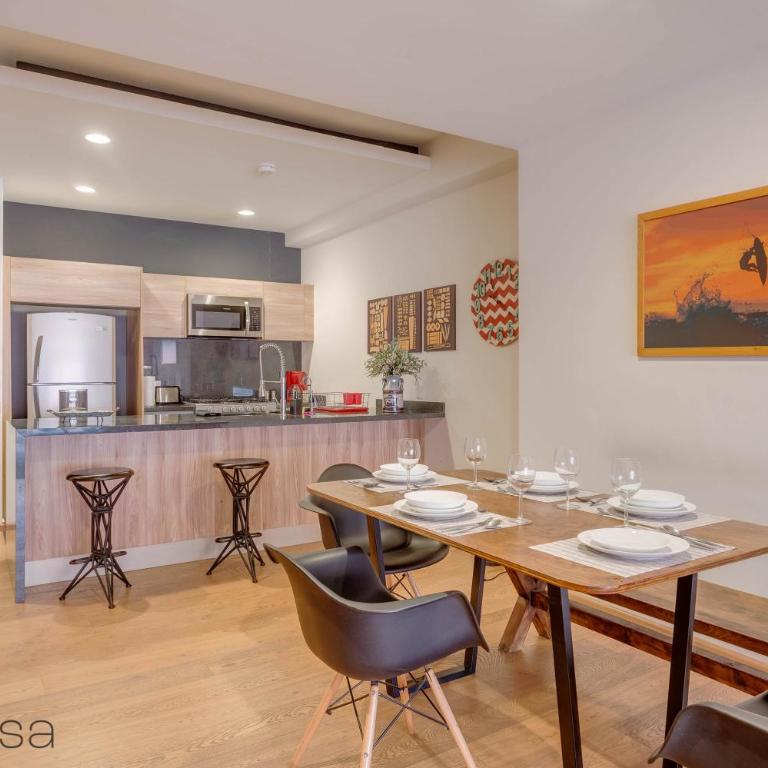 Private Balcony Infinity Pool & Rooftop in La Roma - Queretaro - Three-Bedroom Apartment - 6