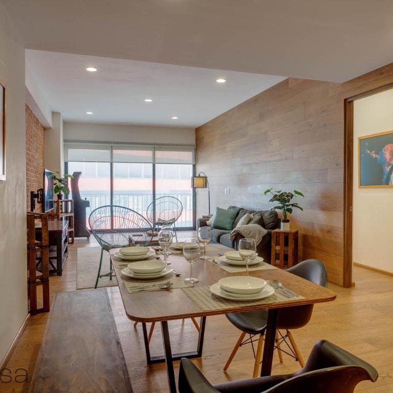 Private Balcony Infinity Pool & Rooftop in La Roma - Queretaro - Three-Bedroom Apartment - 11