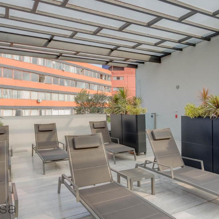 Private Balcony Infinity Pool & Rooftop in La Roma - Queretaro - Three-Bedroom Apartment - 28
