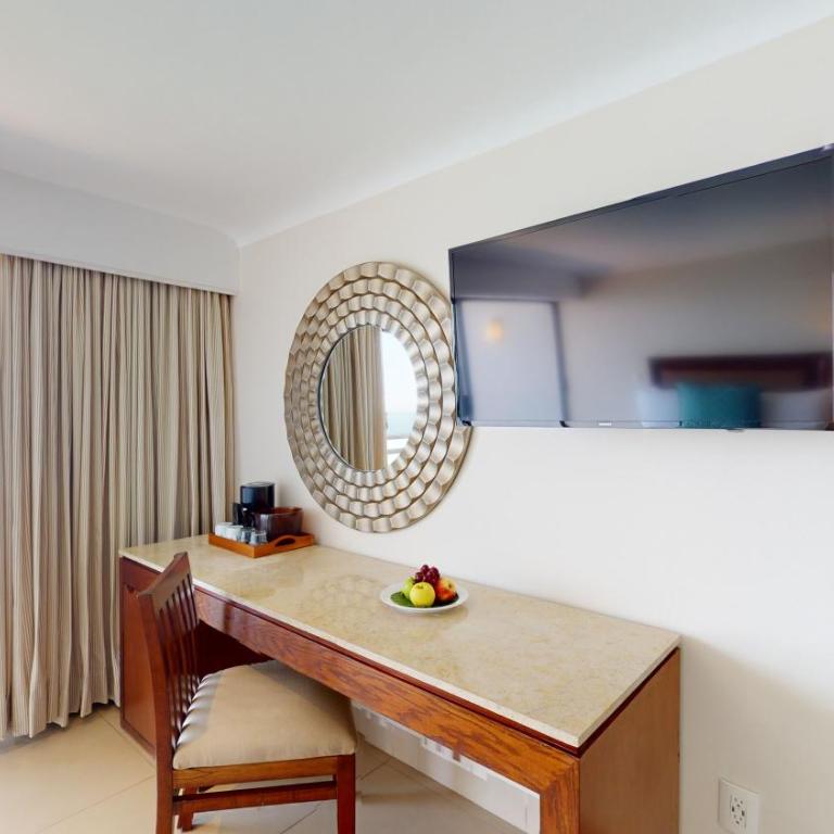 Grand Park Royal Puerto Vallarta - All Inclusive - Suite familiar - Smart Group Value - 1