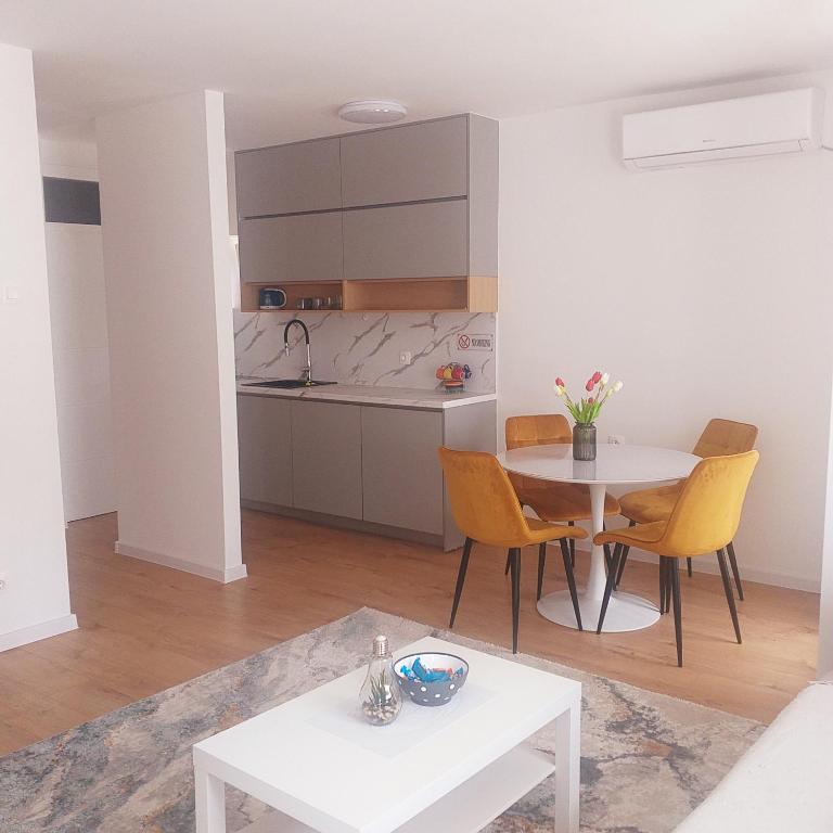 Apartman Neyla - Two-Bedroom Apartment - 5