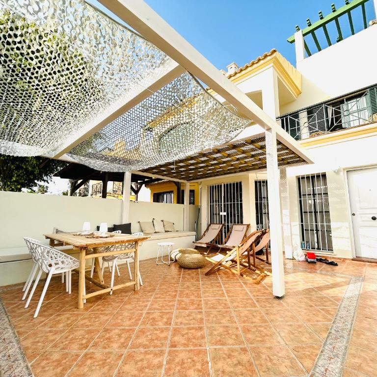Endless Summer Beach House - Vacation Home - 21