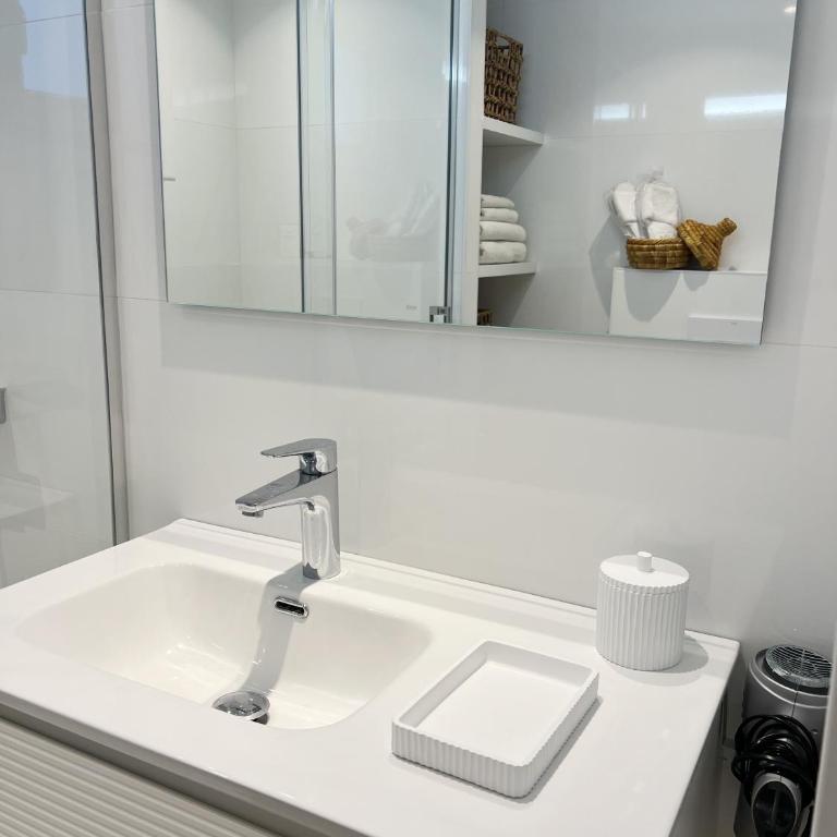 Modern new apartment, Perfect for golf and digital nomads , sea view and parking - Apartamento de 2 dormitorios - 20