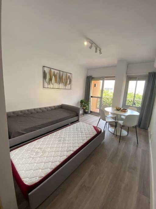 Apt moderno con vistas, recep 24 hs, consultar piscinas - One-Bedroom Apartment - 7