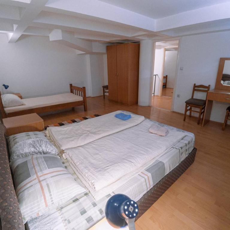 Janković Apartmani u centru - Apartman sa 2 Spavaće Sobe - 4